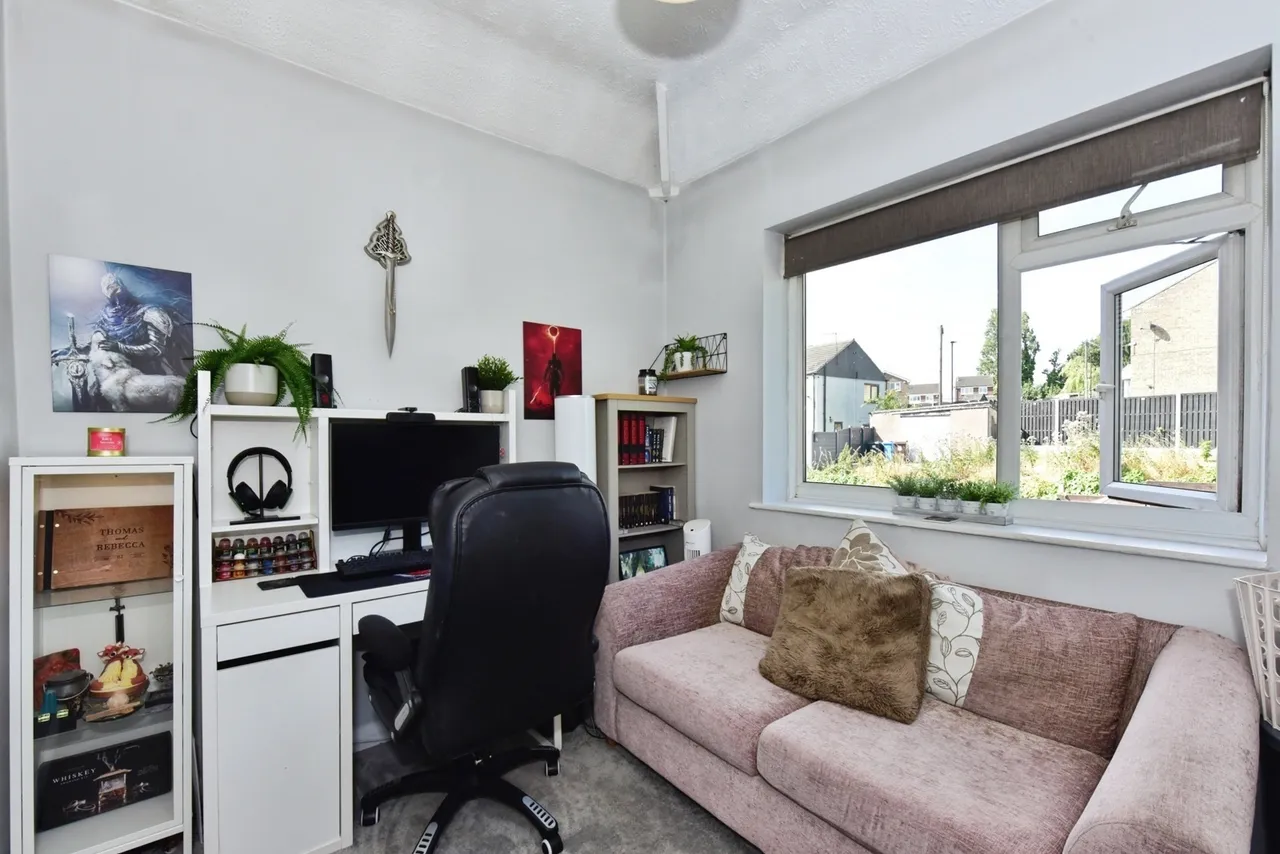 Newlands Grove, Sheffield, South Yorkshire, S12, photo 7