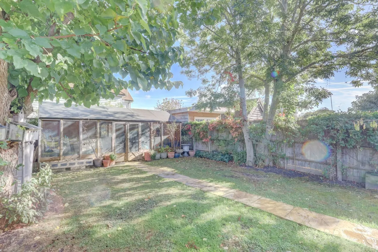 Thame Road, Princes Risborough, HP27, photo 6
