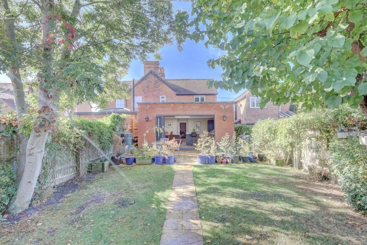 Thame Road, Princes Risborough, HP27, photo 13