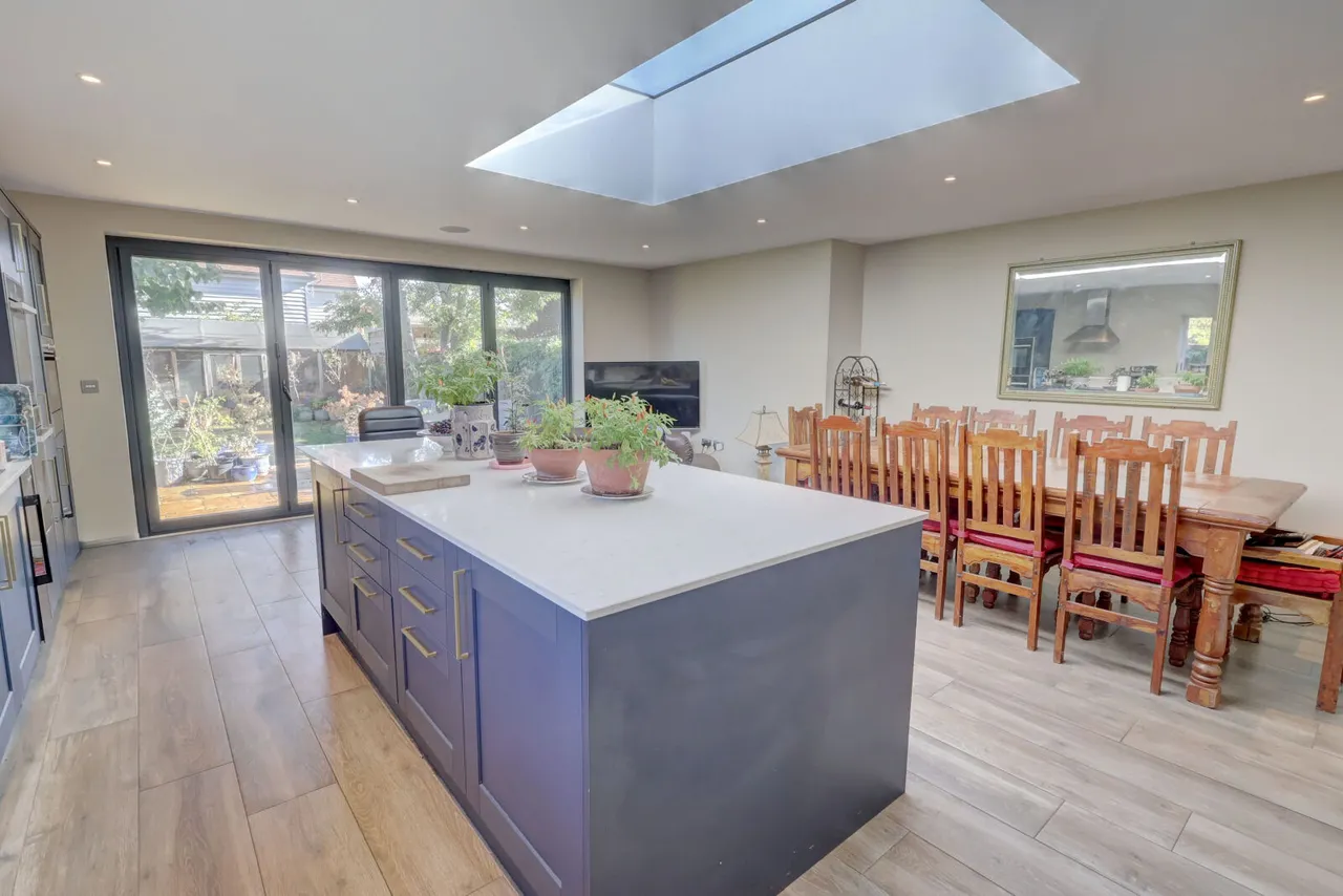 Thame Road, Princes Risborough, HP27, photo 2