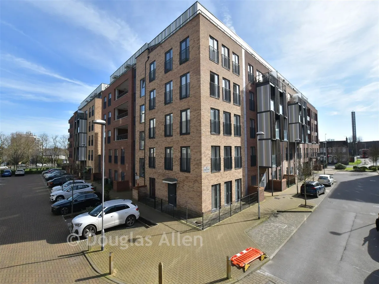 2 bed flat for sale, Maxwell Road, Romford, RM7