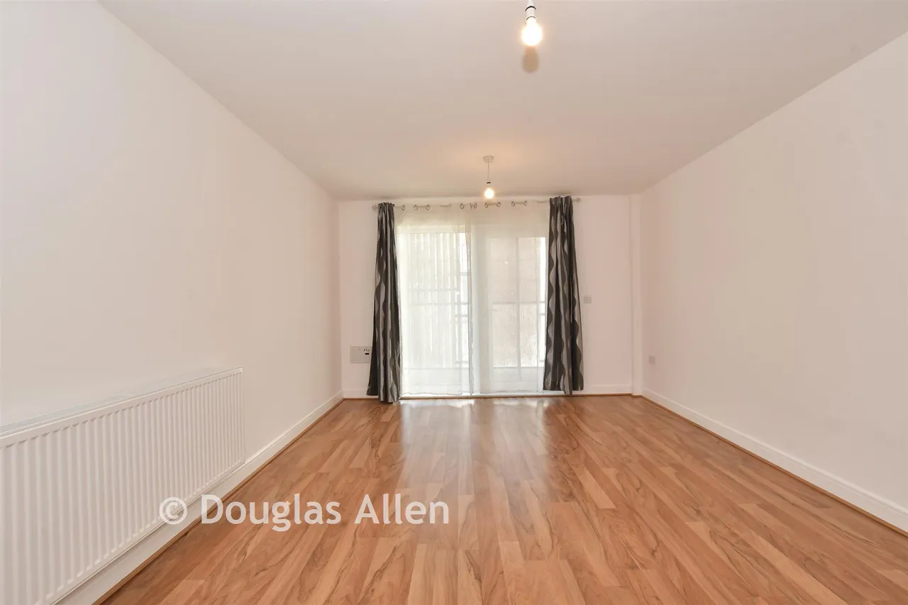 Maxwell Road, Romford, RM7, photo 2