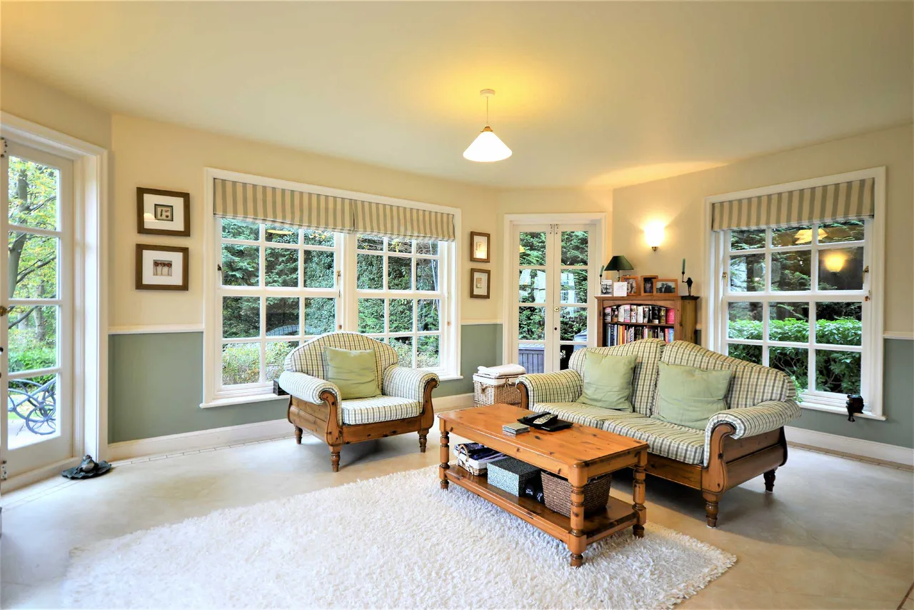 Coombehurst Close, Hadley Wood, EN4 0JU, photo 5