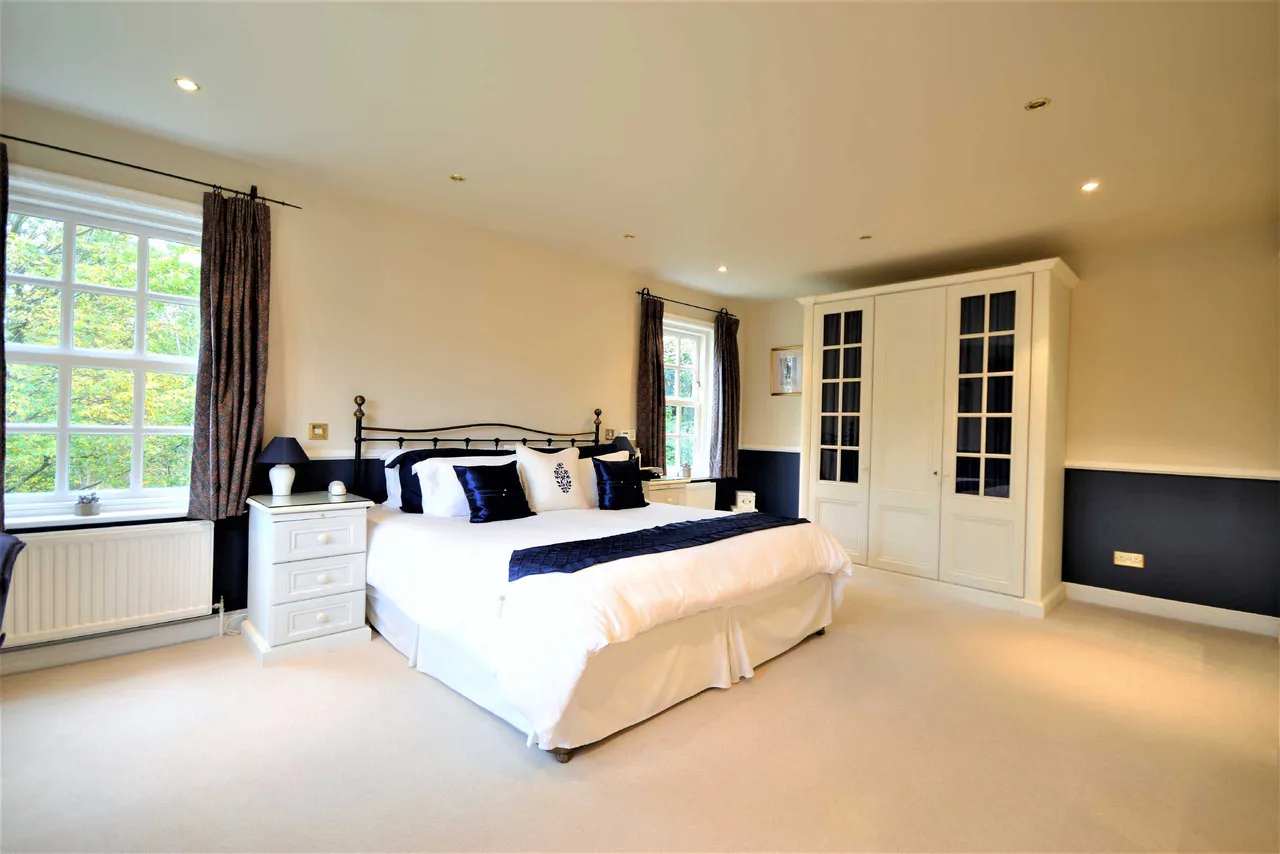 Coombehurst Close, Hadley Wood, EN4 0JU, photo 9