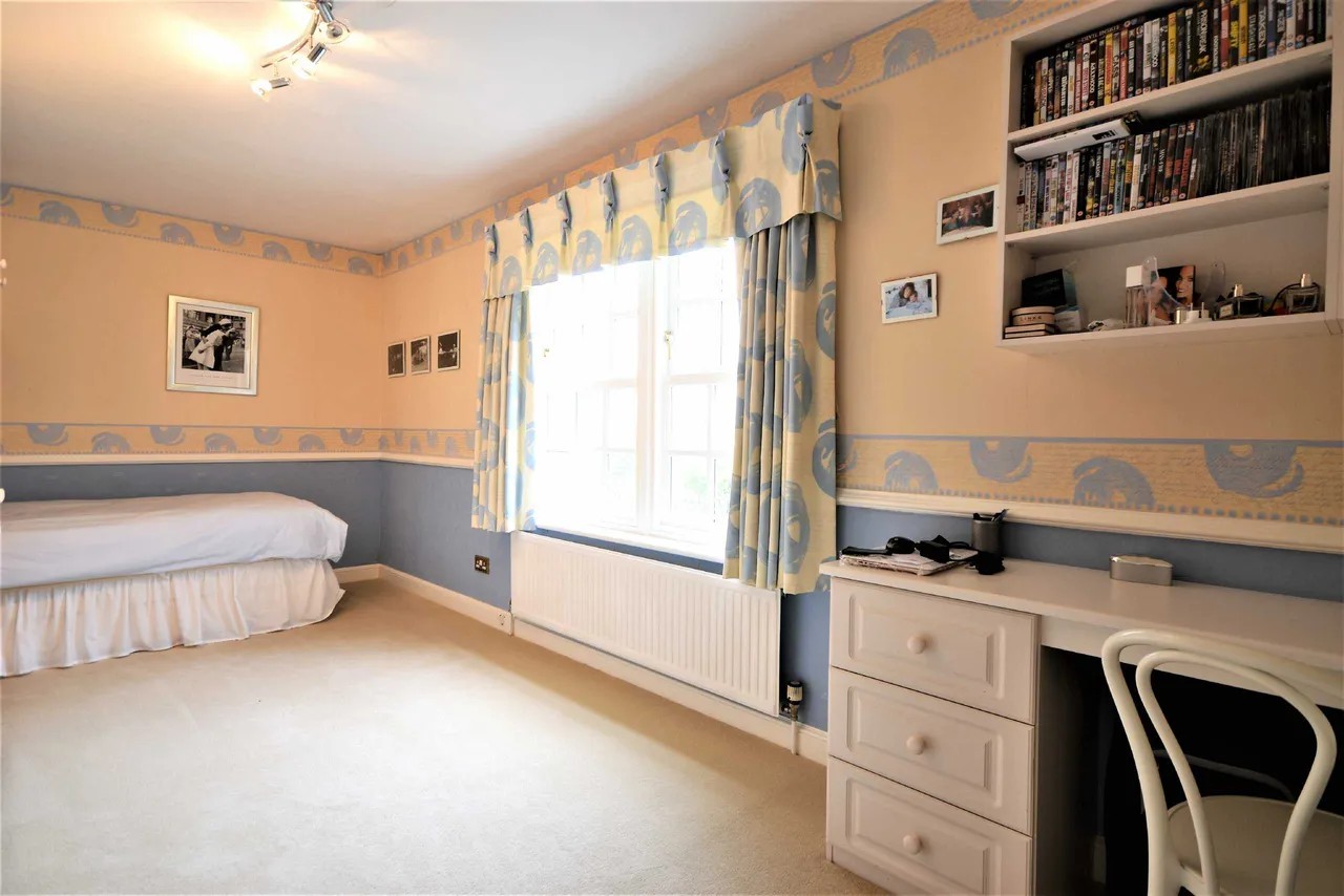 Coombehurst Close, Hadley Wood, EN4 0JU, photo 12
