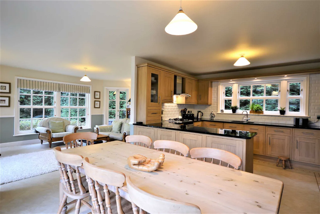 Coombehurst Close, Hadley Wood, EN4 0JU, photo 7