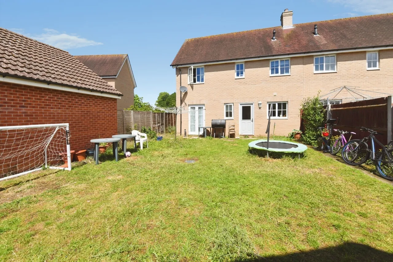 3 bed house for sale — James Parnell Drive, Colchester, Essex, CO2