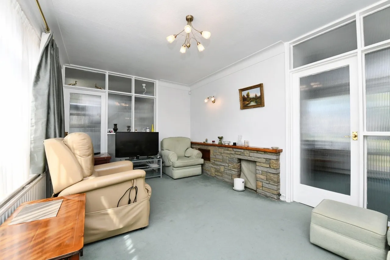 Johnstone Road, Thorpe Bay, Essex, SS1, photo 14