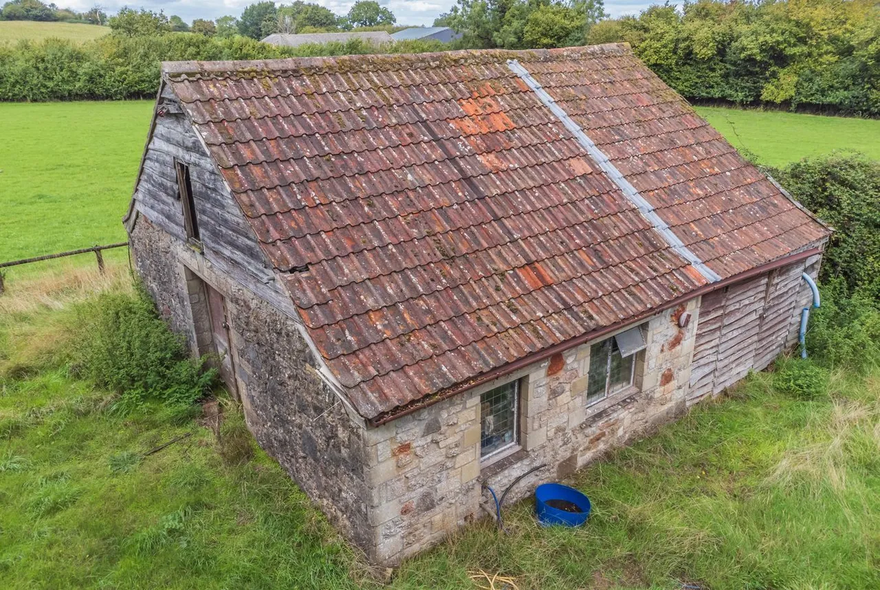 Barn at Thickthorn Lane, Chilcompton, BA3, photo 15