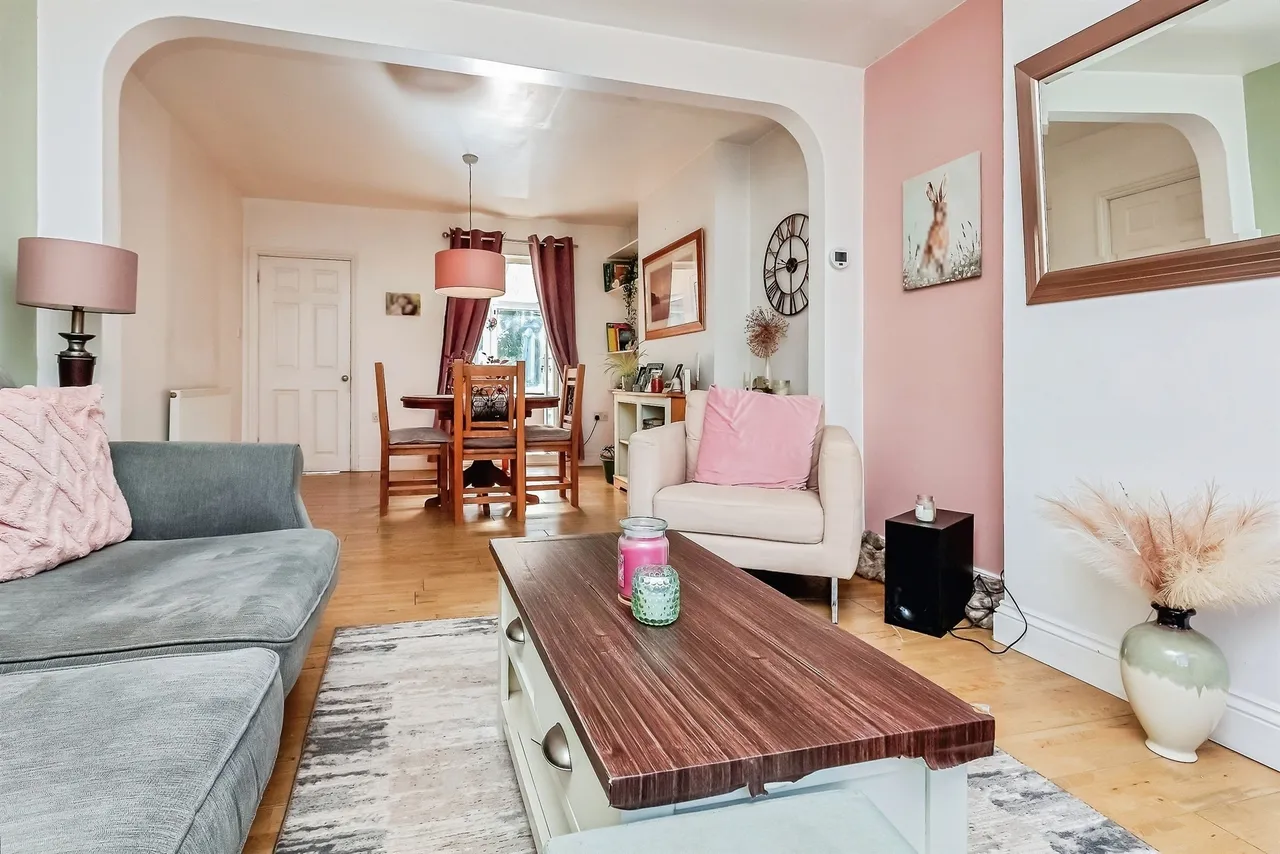 Howard Road, Wollaston, Wellingborough, photo 3