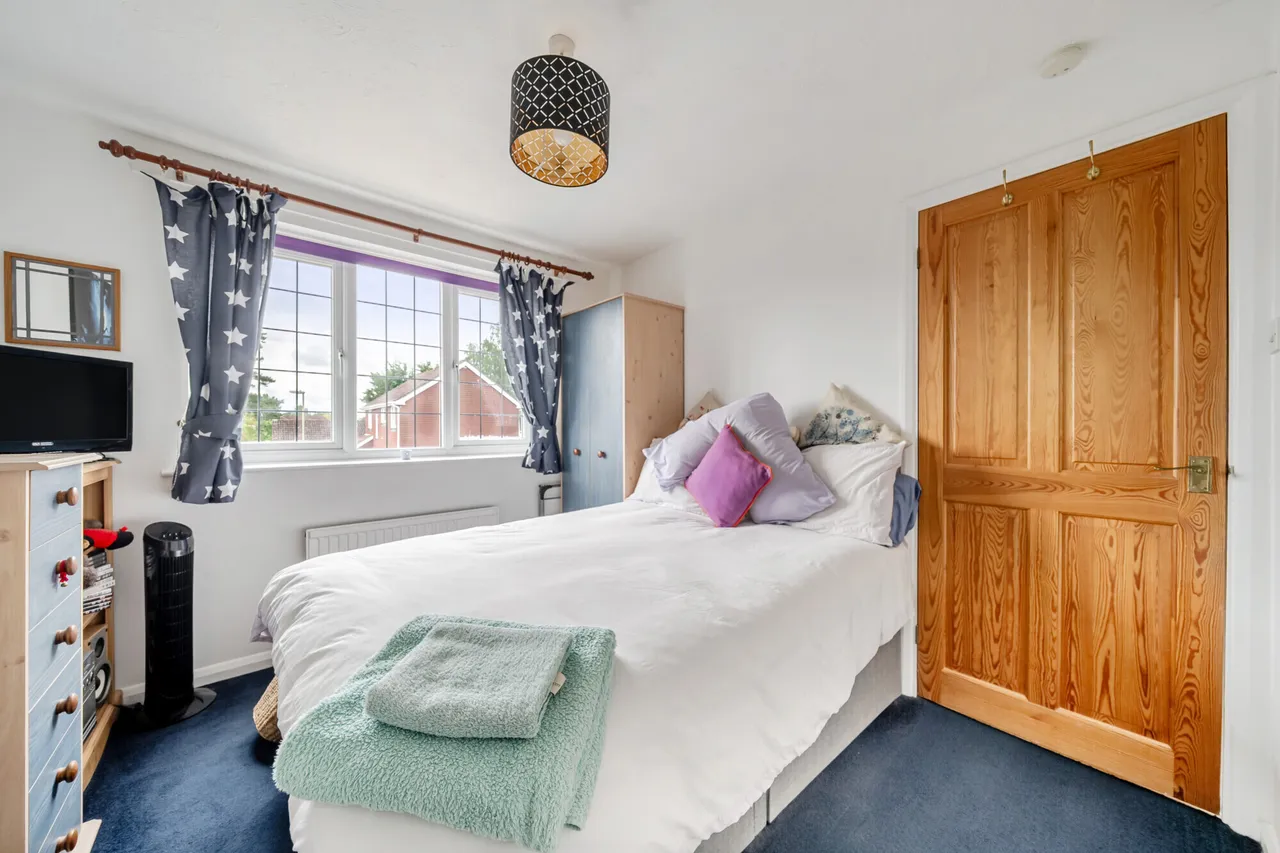 Periwinkle Close, Lindford, GU35, photo 7