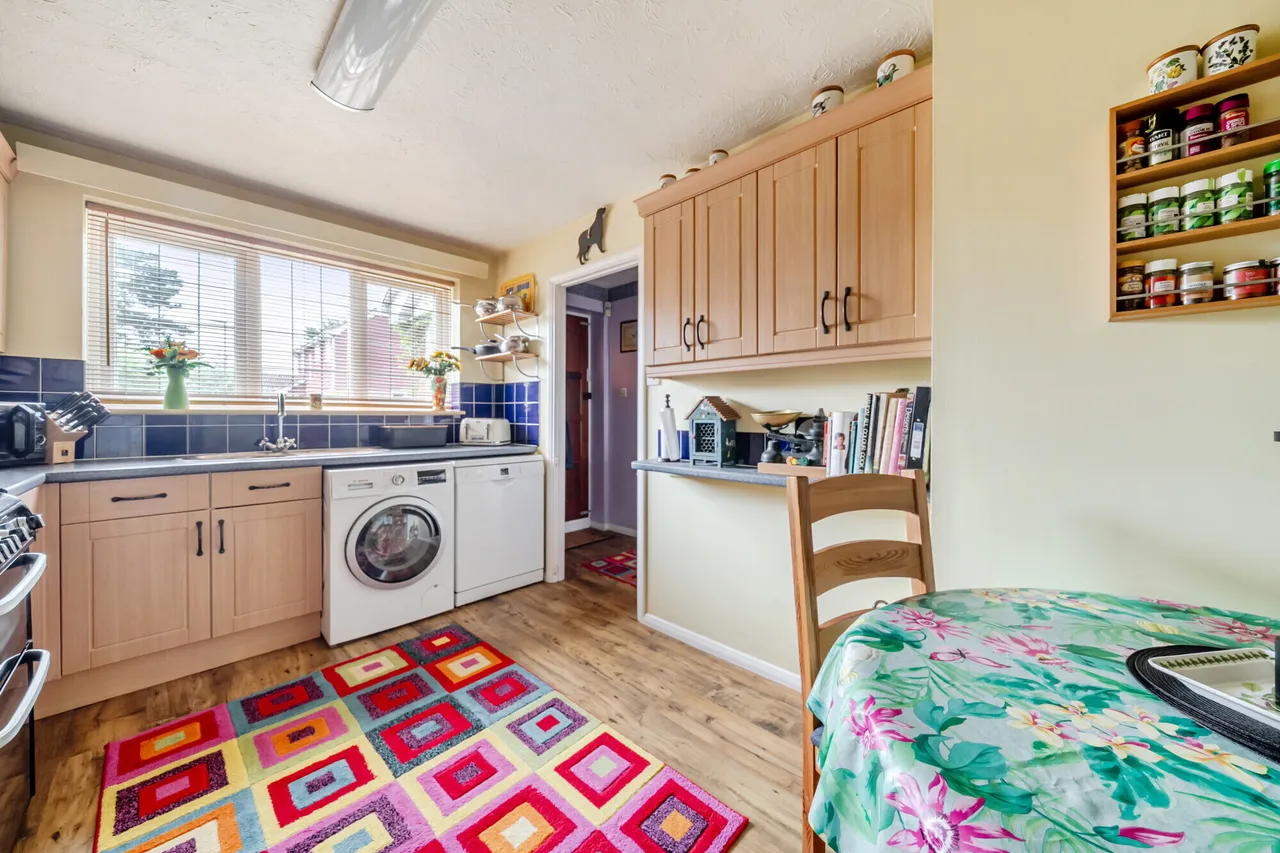 Periwinkle Close, Lindford, GU35, photo 6