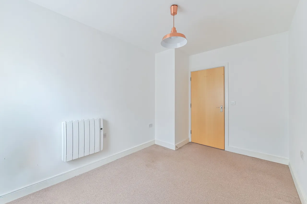 75 Catalpa Court, Hither Green Lane, London, photo 6