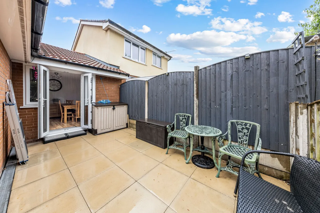Montrose Close, Fearnhead, Warrington, Warrington, WA2 0SN, photo 15
