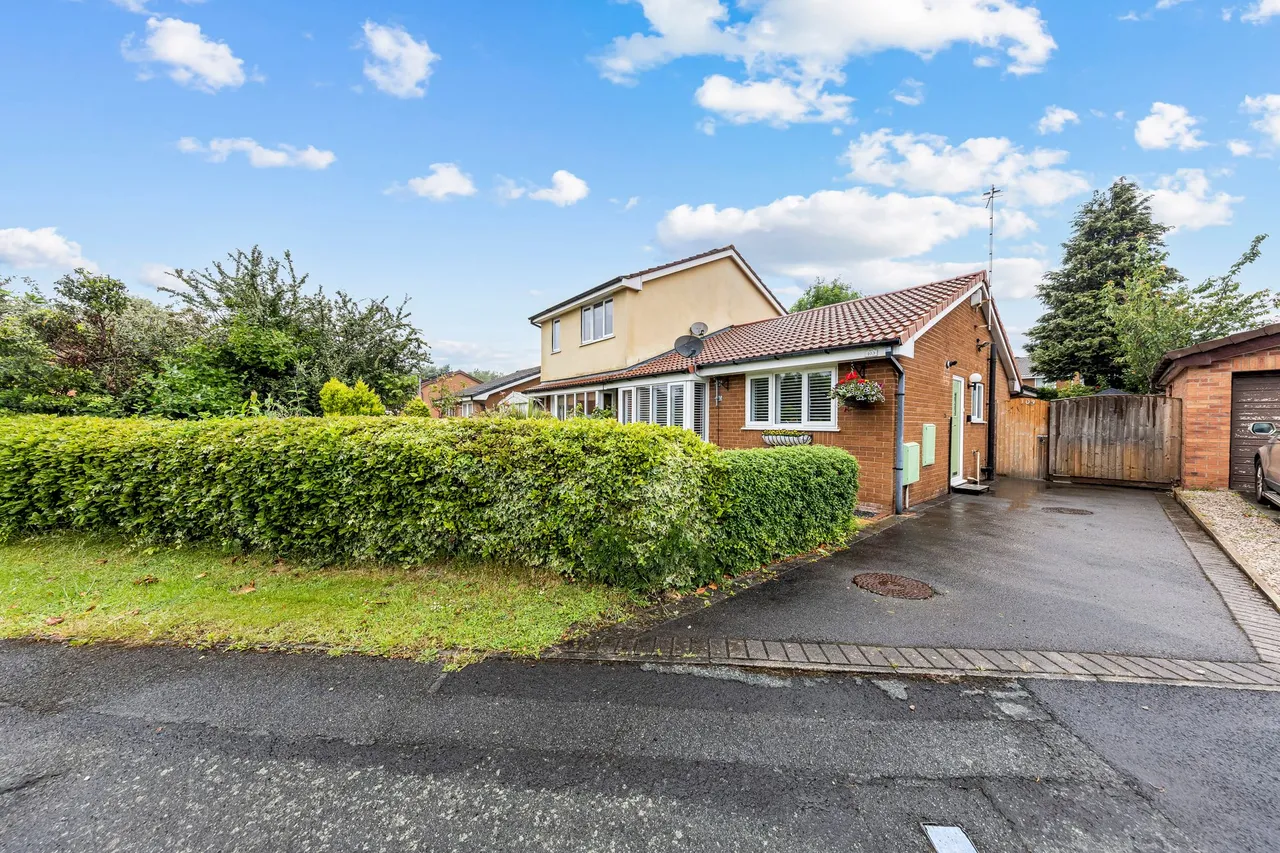 Montrose Close, Fearnhead, Warrington, Warrington, WA2 0SN, photo 19