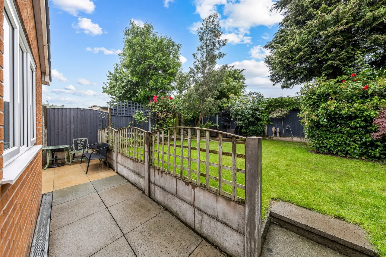 Montrose Close, Fearnhead, Warrington, Warrington, WA2 0SN, photo 16