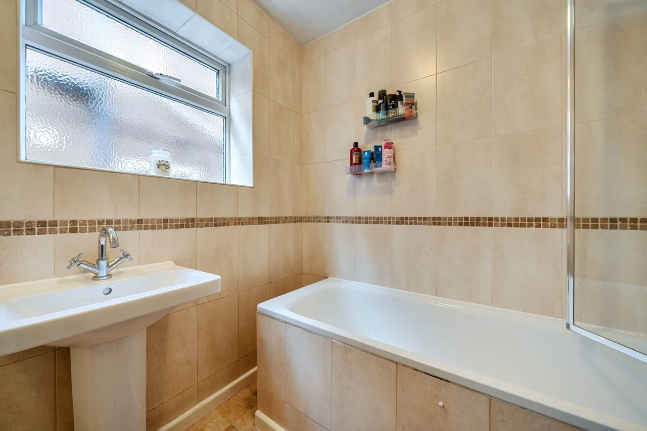 The Vale, London, Greater London, N14 6BA, photo 12