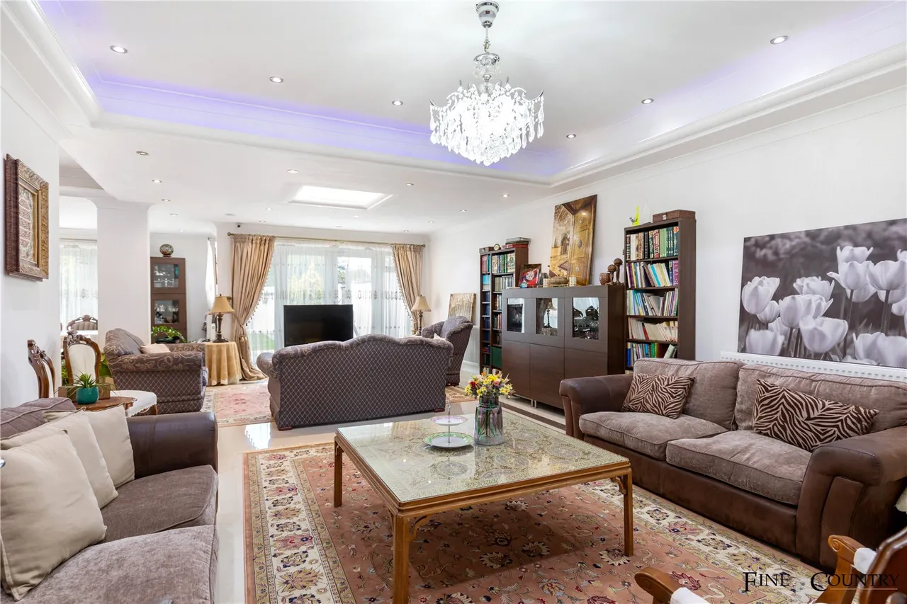 Chatsworth Road, London, photo 4