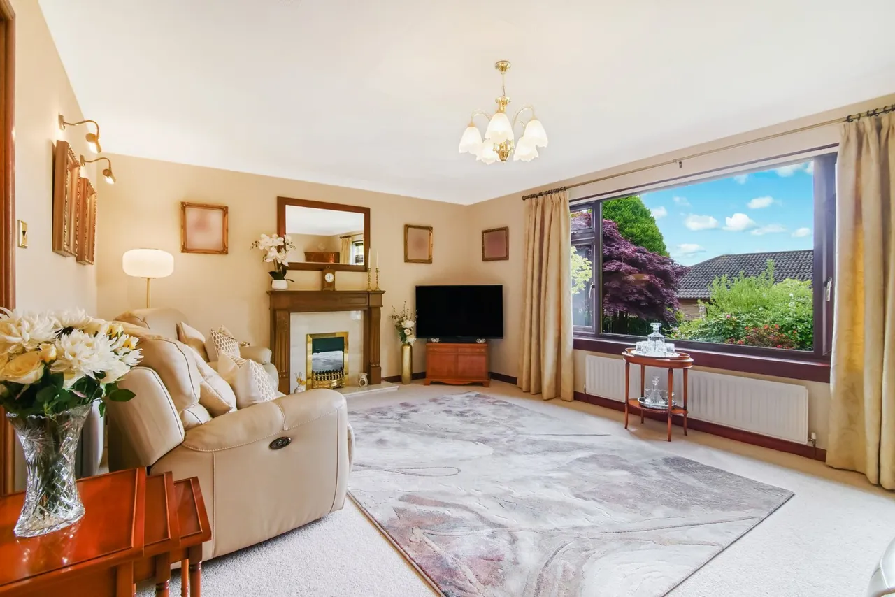 Turnhill Drive, Erskine, Renfrewshire, PA8, photo 3