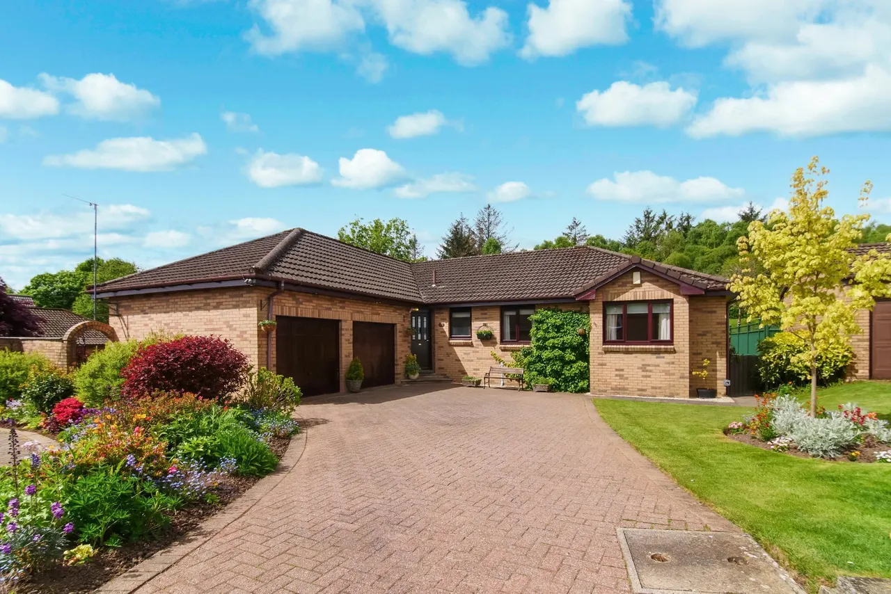 3 bed house for sale — Turnhill Drive, Erskine, Renfrewshire, PA8