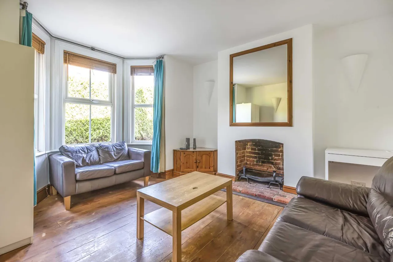Manor Road, Guildford, GU2 9NR, photo 2