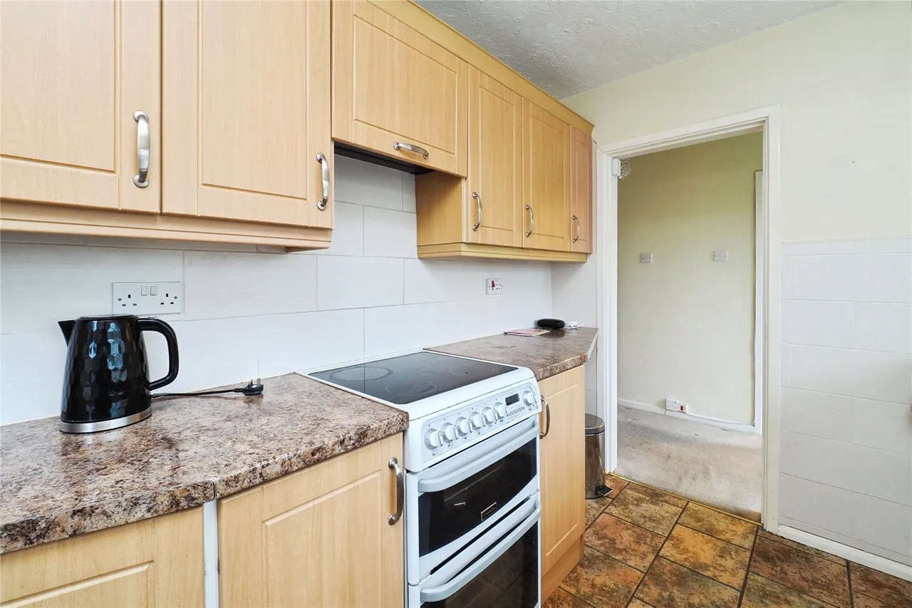 Alexander Close, Hucknall, Nottingham, Nottinghamshire, NG15, photo 6