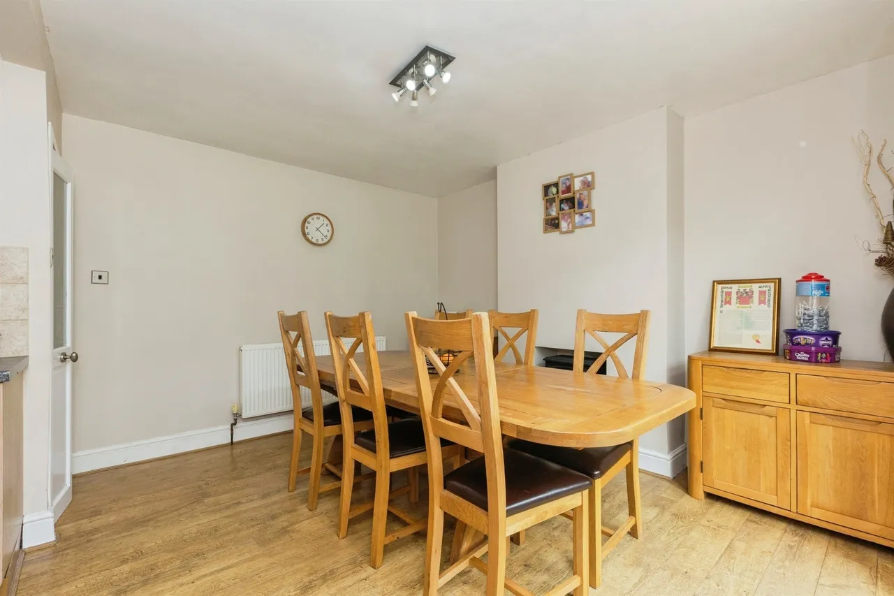 Oakleigh Avenue, Glen Parva, LE2, photo 6