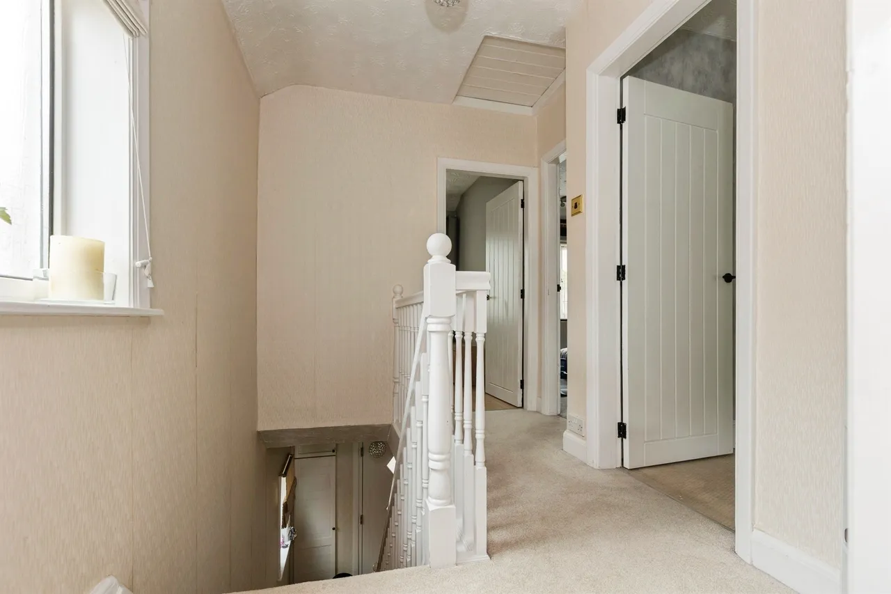 Oakleigh Avenue, Glen Parva, LE2, photo 16
