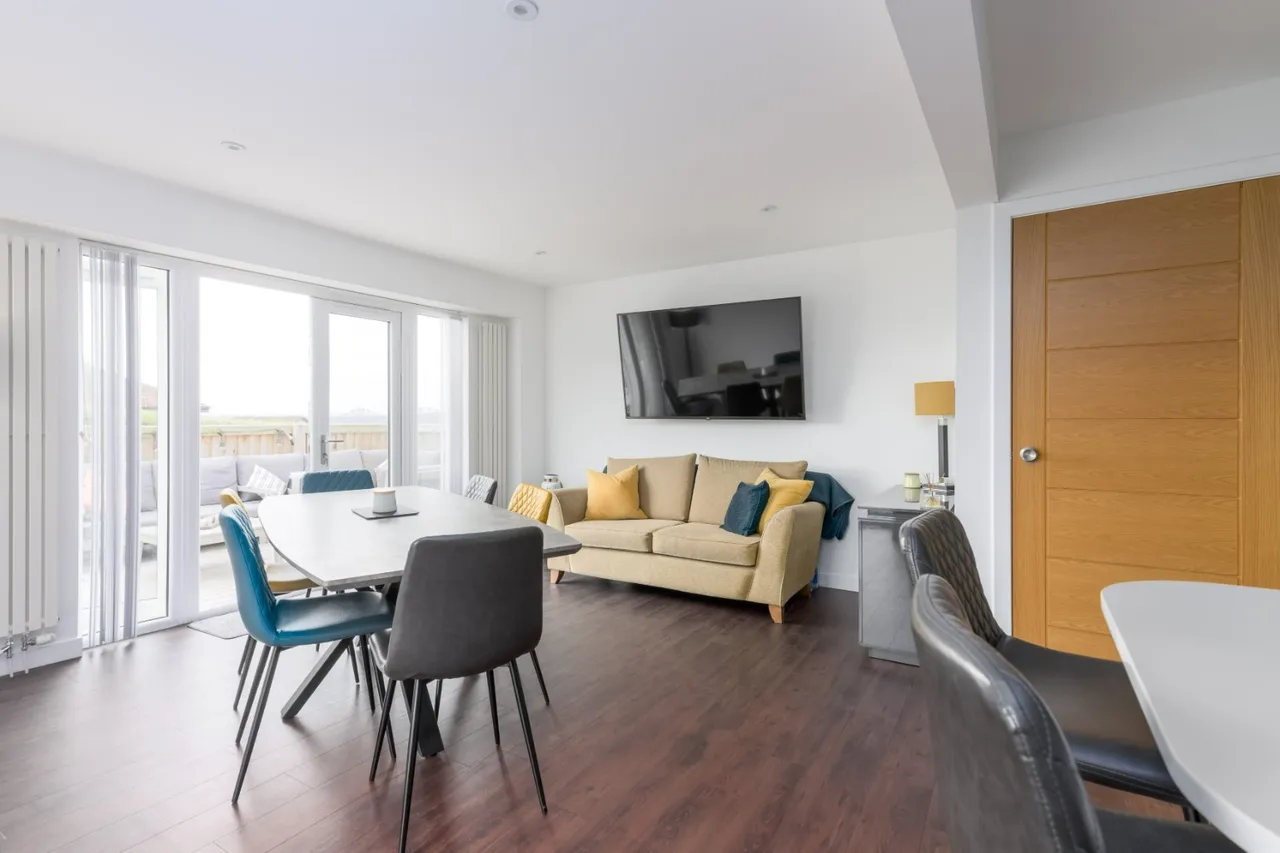 Rosebery View, Dalgety Bay, KY11 9YH, photo 2