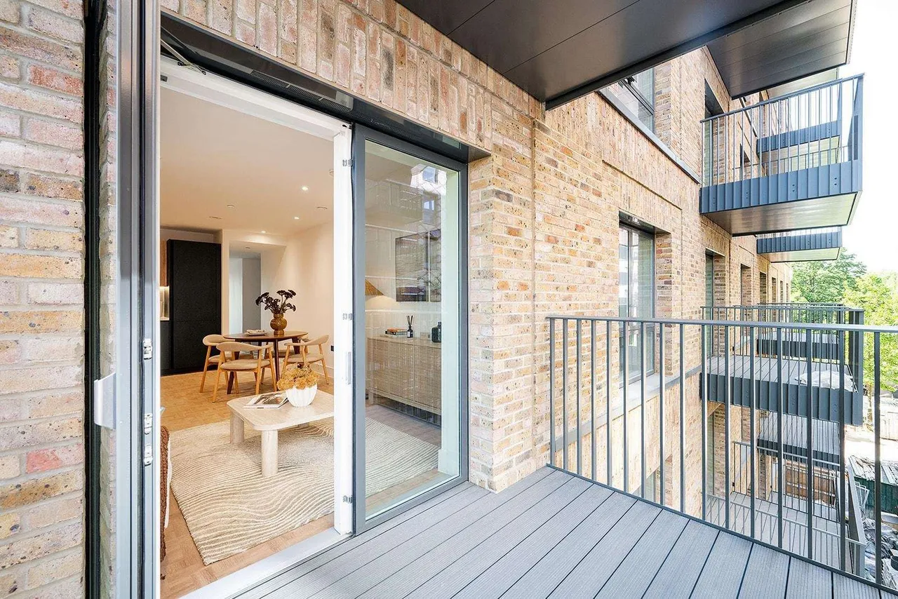 Burridge Gardens, Clapham Junction, SW11, photo 5