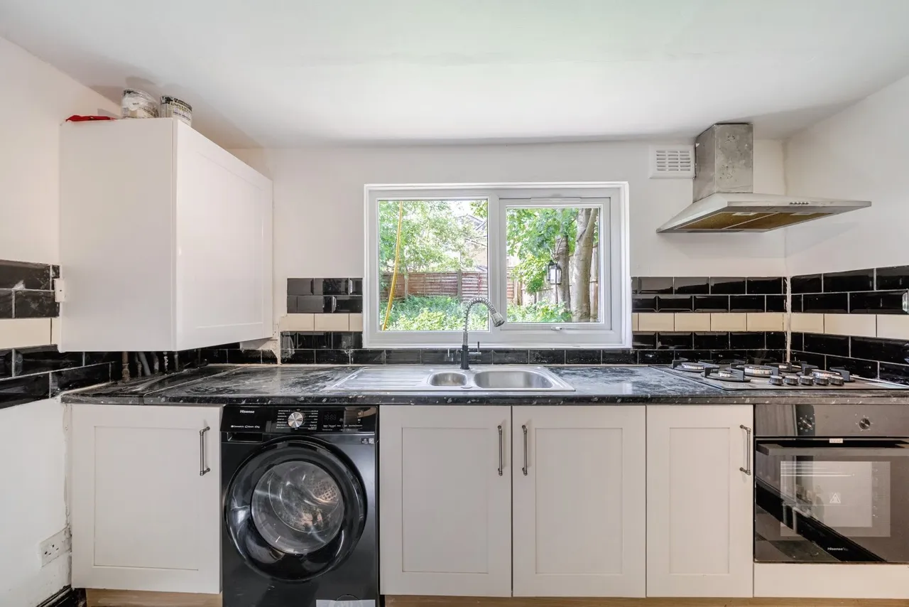 Catford Hill, London, SE6, photo 6