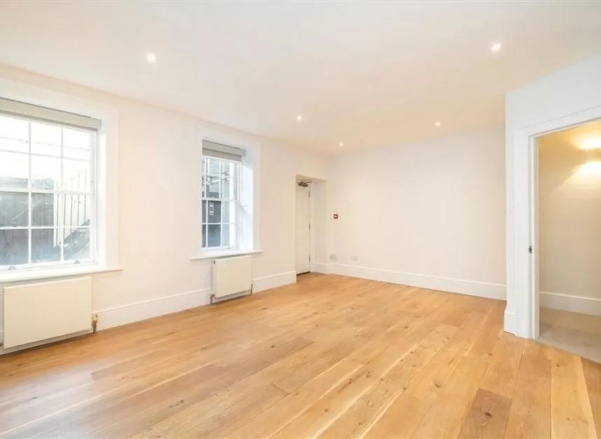 Manchester Street, Marylebone, W1U, photo 2