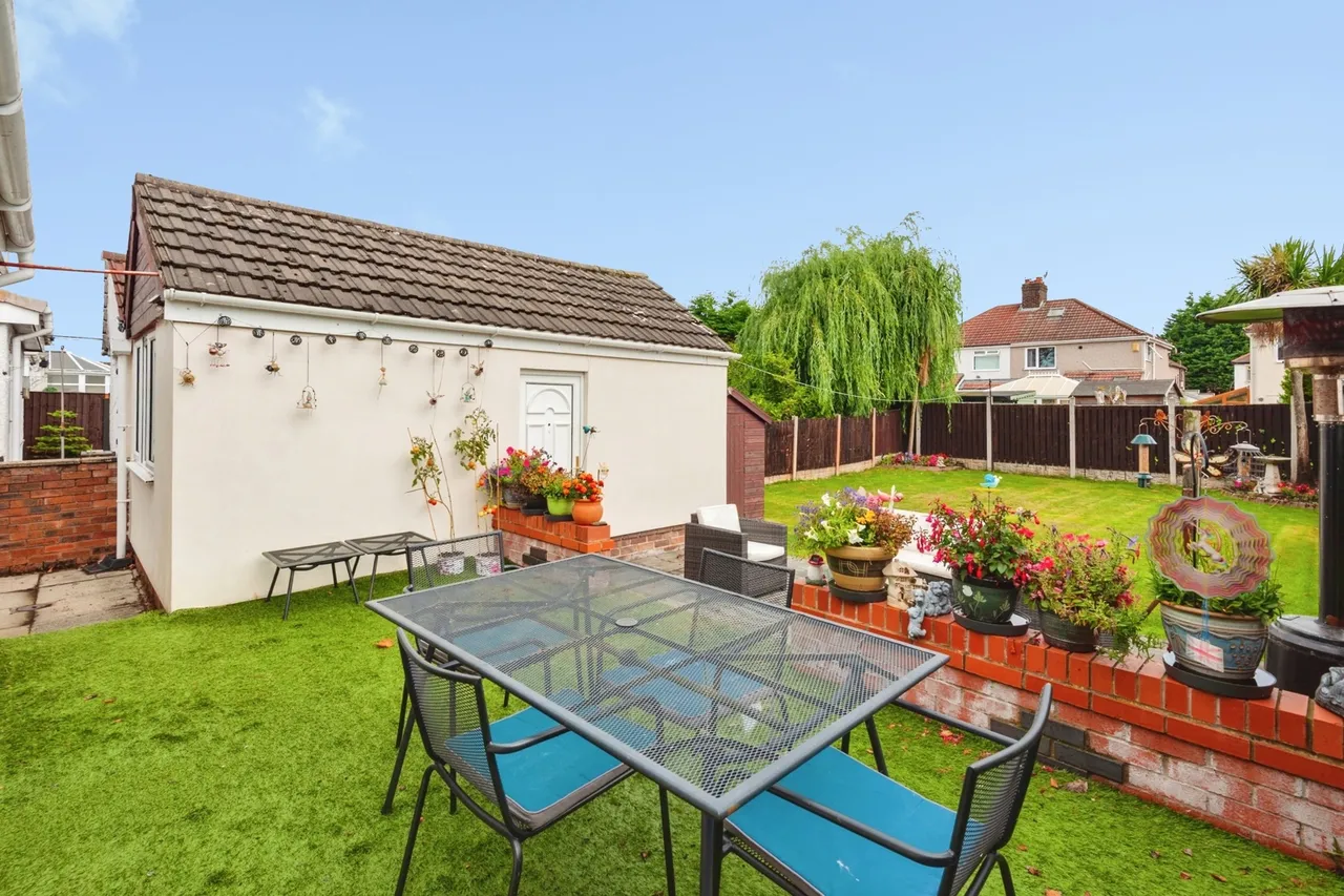 Brodie Avenue, Liverpool, L19, photo 19