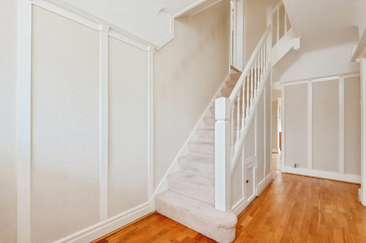 Brodie Avenue, Liverpool, L19, photo 3