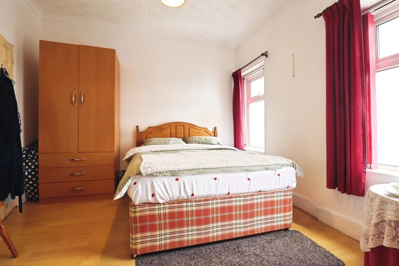 North Clive Street, CARDIFF, photo 12