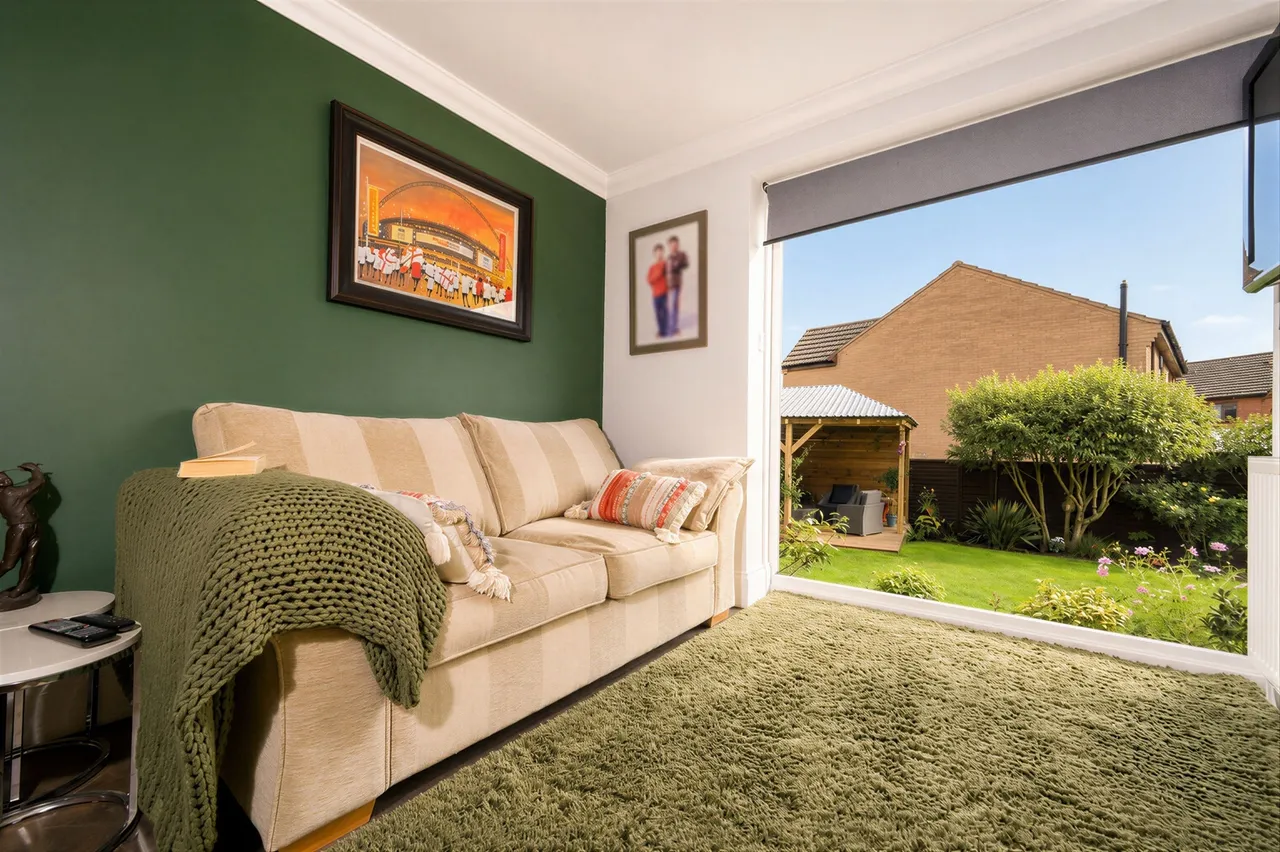 Doulton Close, Kettering, NN14, photo 6