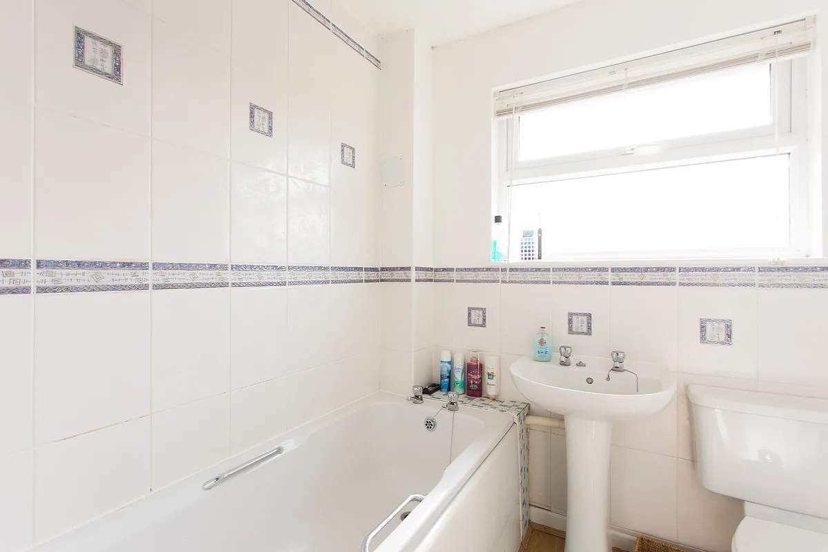 Rye Close, Middleleaze, SN5, photo 9
