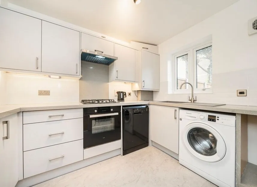 Evelyn Road, West Silvertown, E16, photo 4