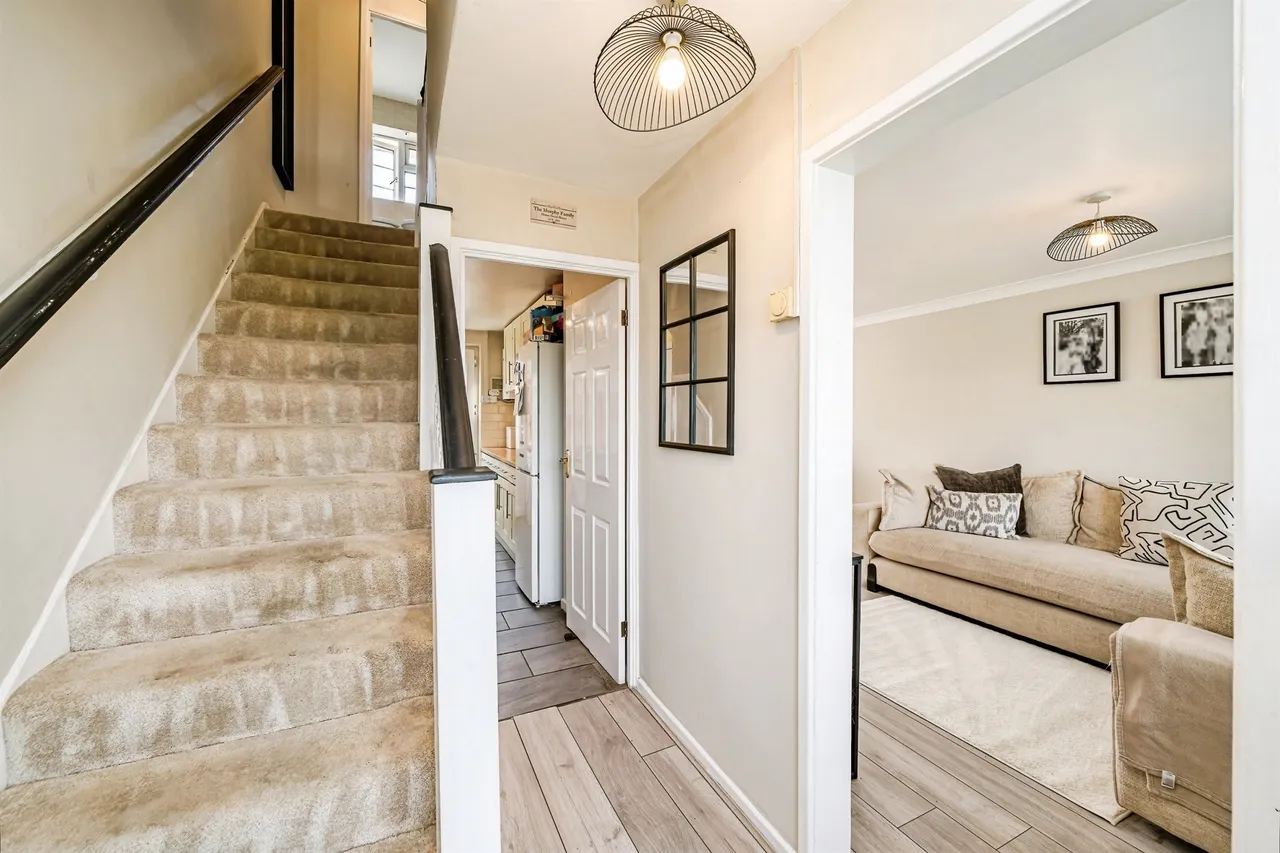 Lynch Hill Lane, Slough, SL2, photo 9