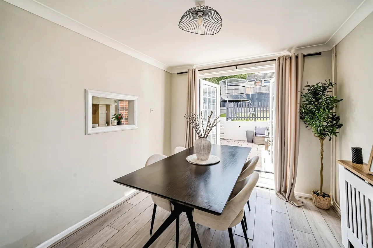 Lynch Hill Lane, Slough, SL2, photo 8