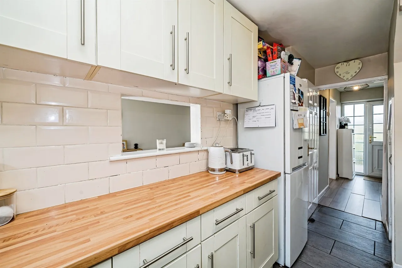 Lynch Hill Lane, Slough, SL2, photo 5