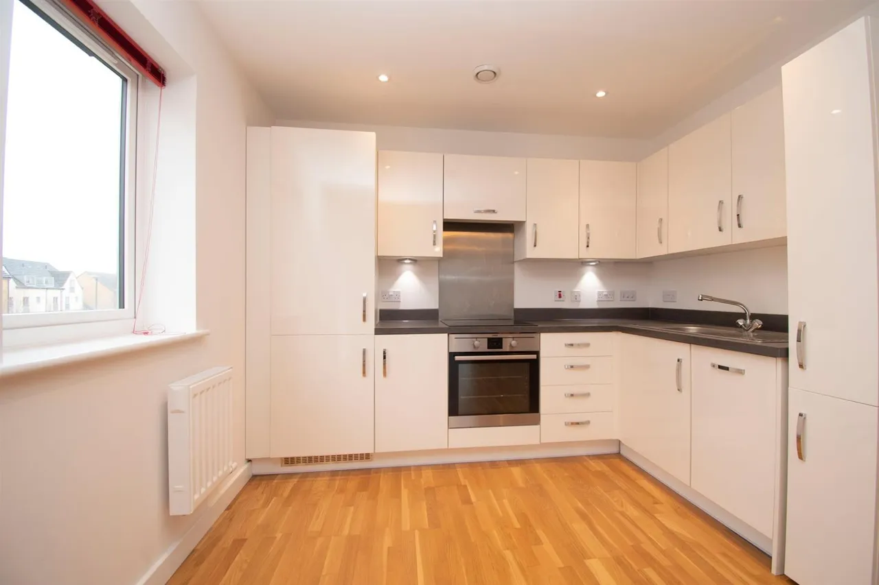 Admiral Drive, Stevenage, SG1, photo 3
