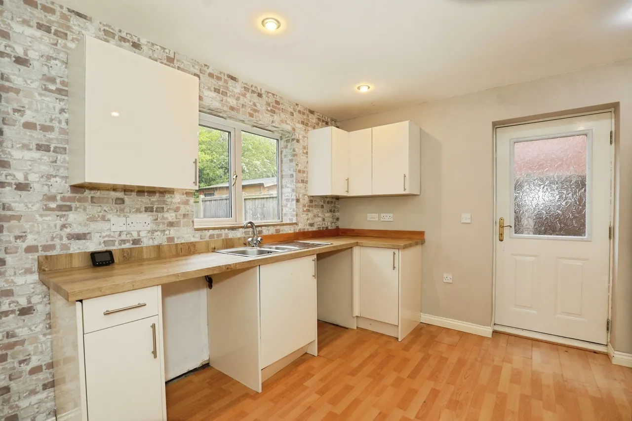 Blunstone Close, Crewe, Cheshire, CW2, photo 6