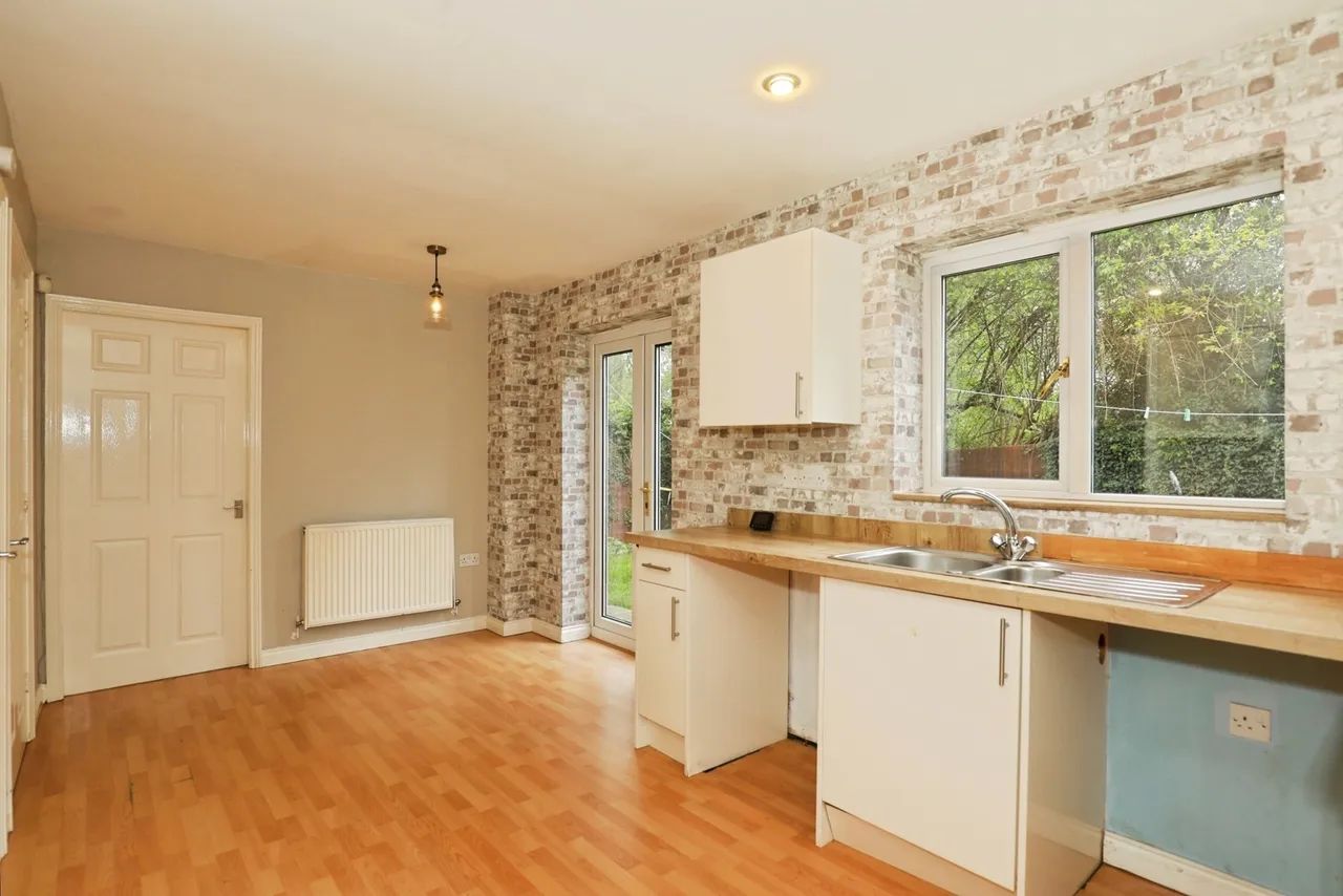 Blunstone Close, Crewe, Cheshire, CW2, photo 3