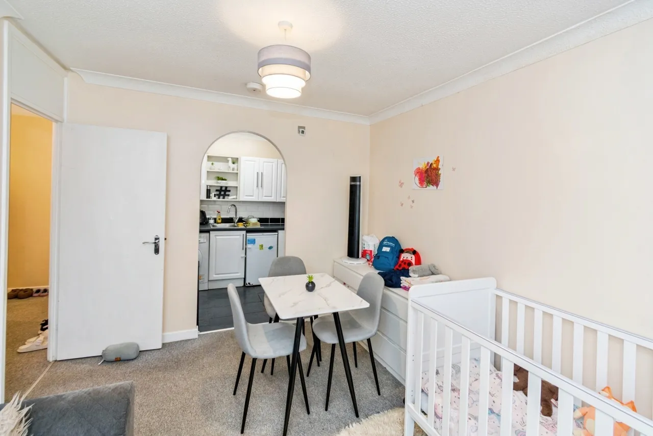 Millbrook Road East, Southampton, SO15, photo 5