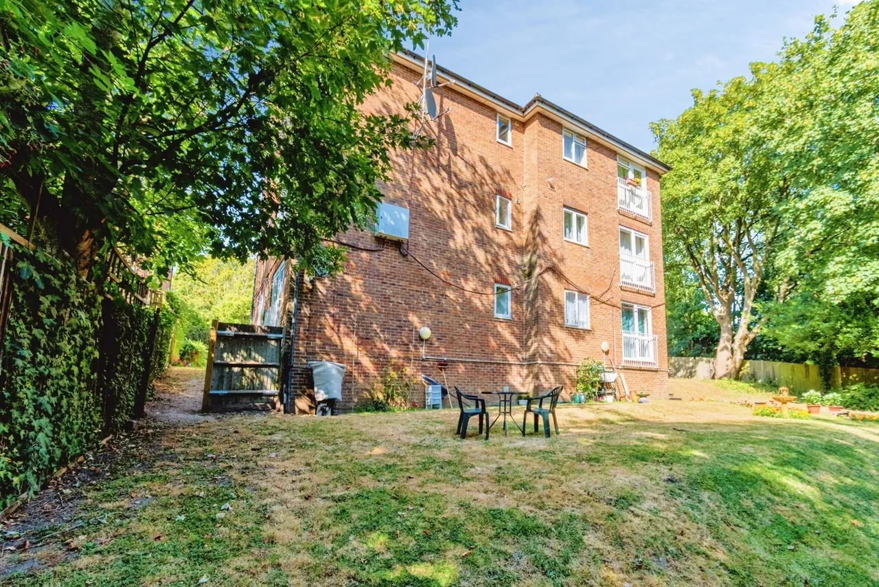 Millbrook Road East, Southampton, SO15, photo 2