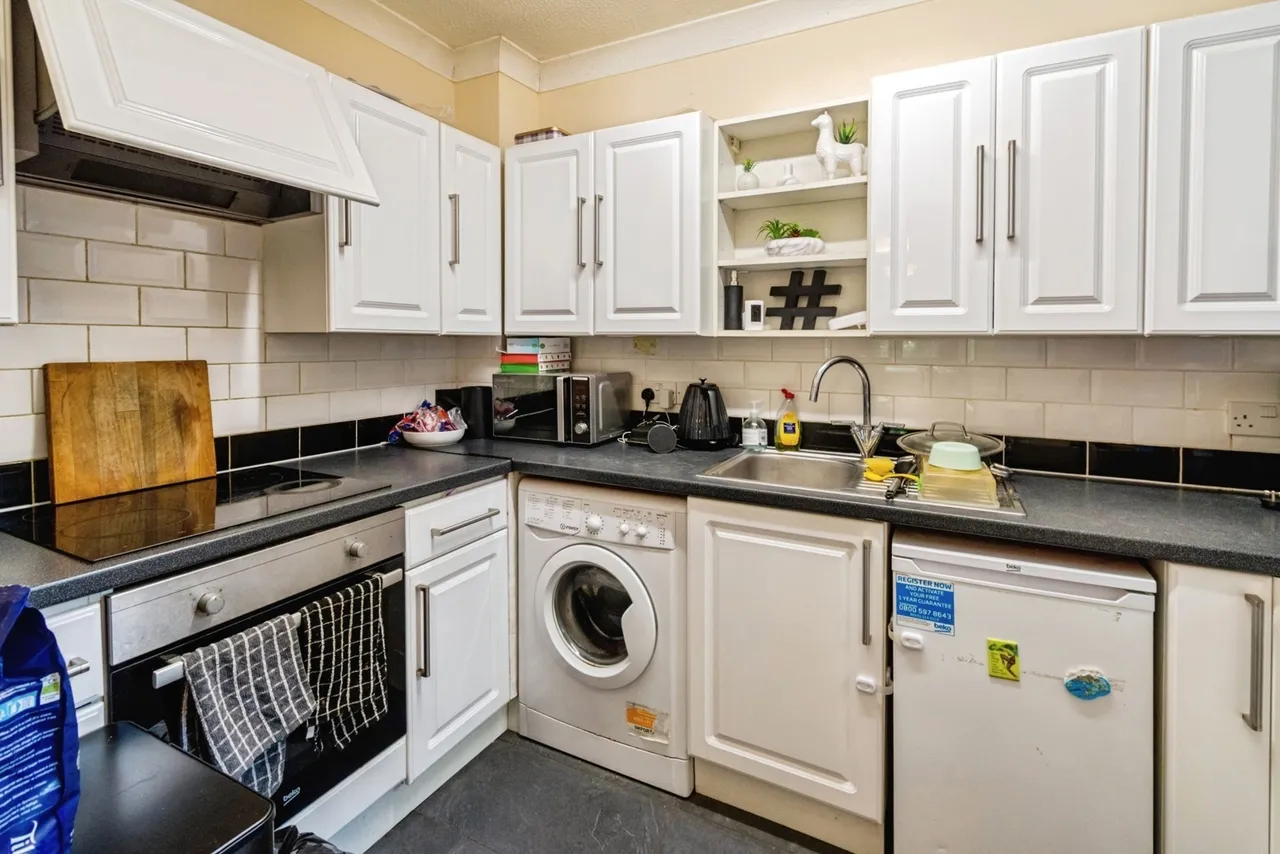 Millbrook Road East, Southampton, SO15, photo 12