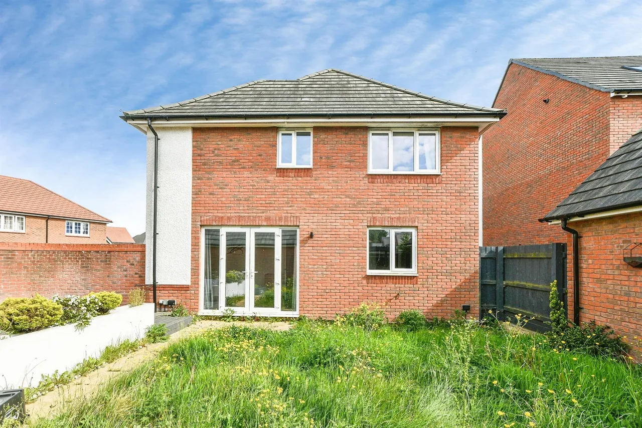Crofton Road, Coate, SN3, photo 19