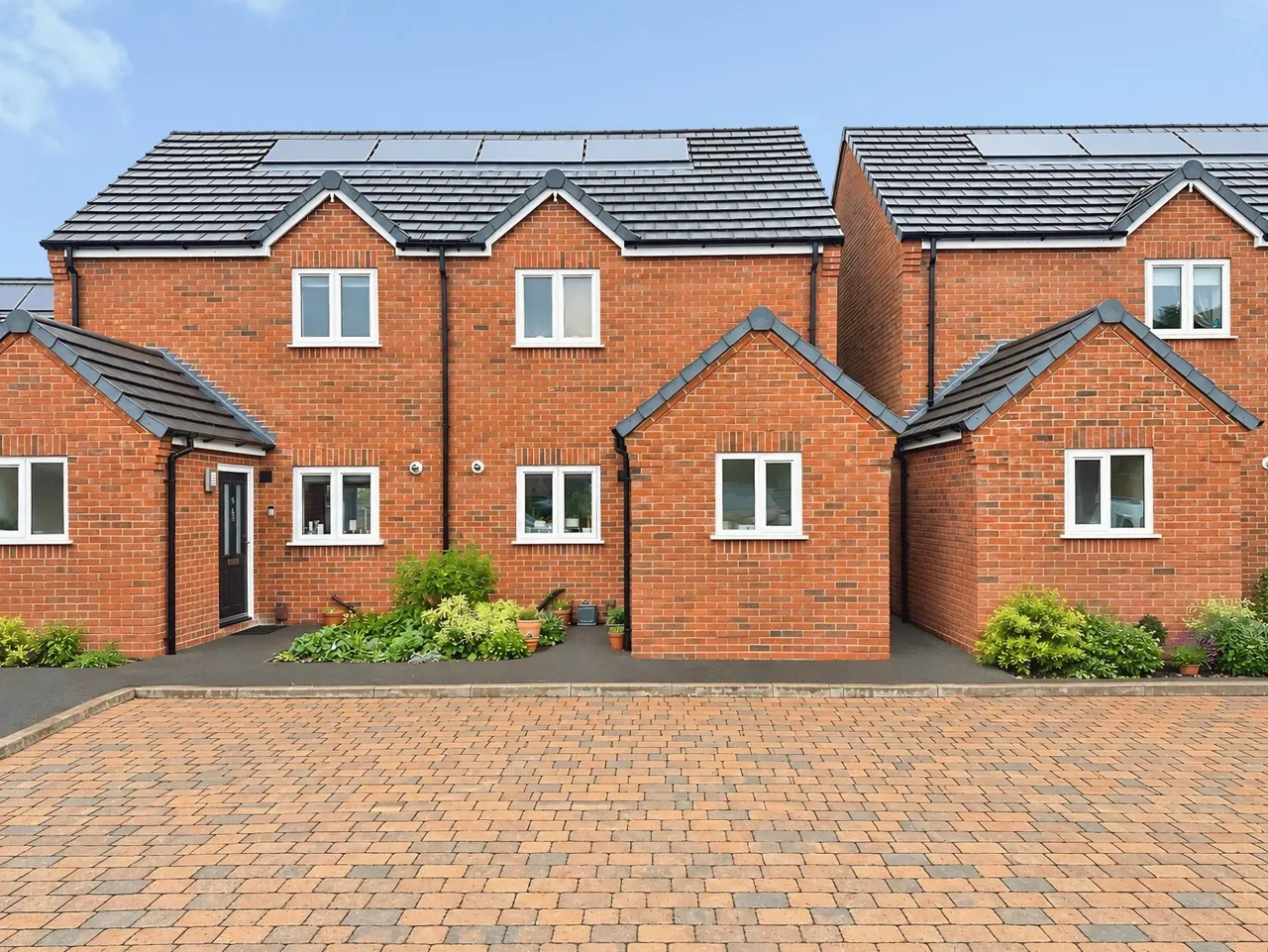2 bed house for sale, The Mews, Wolverhampton, WV6