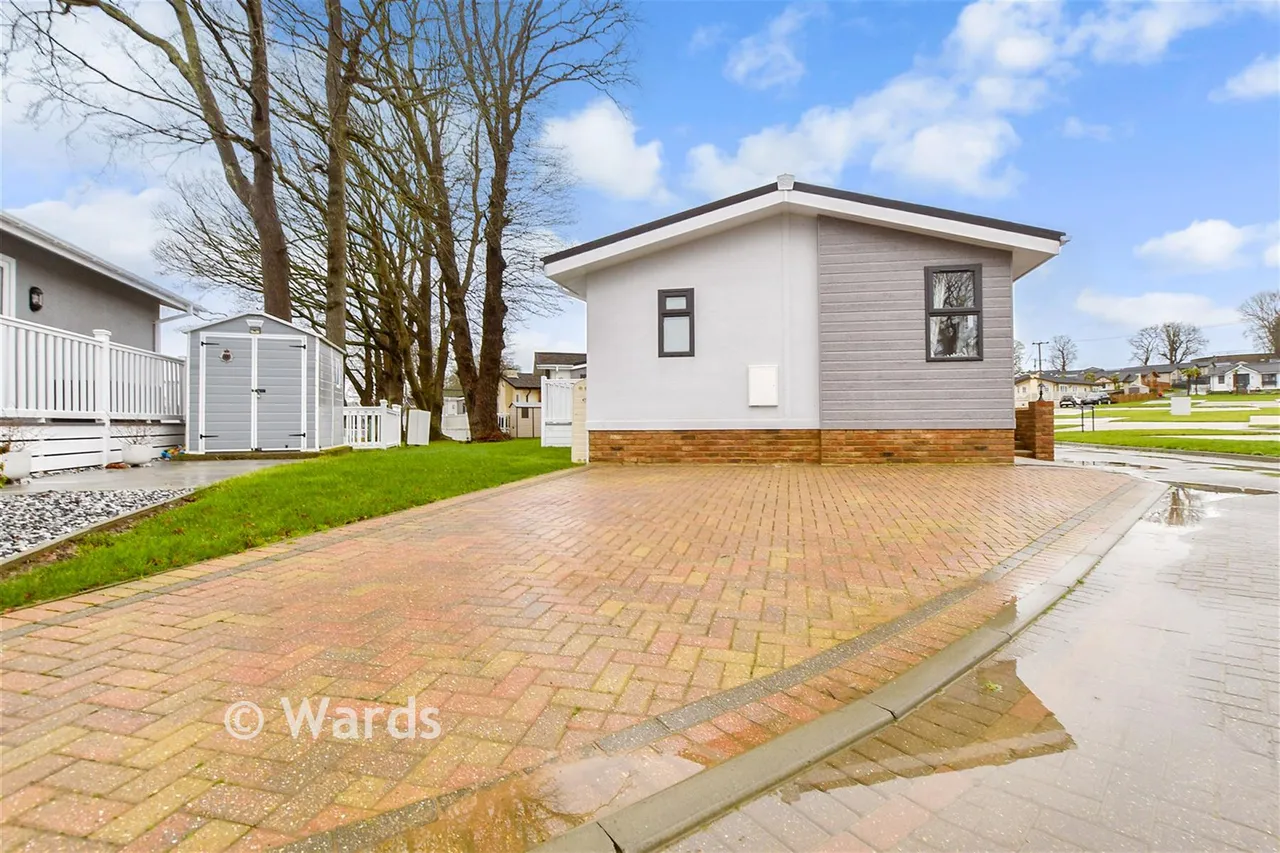 Meadow Gardens, Biddenden, TN27, photo 14